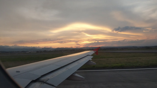 VID_20190609_182329.mp4